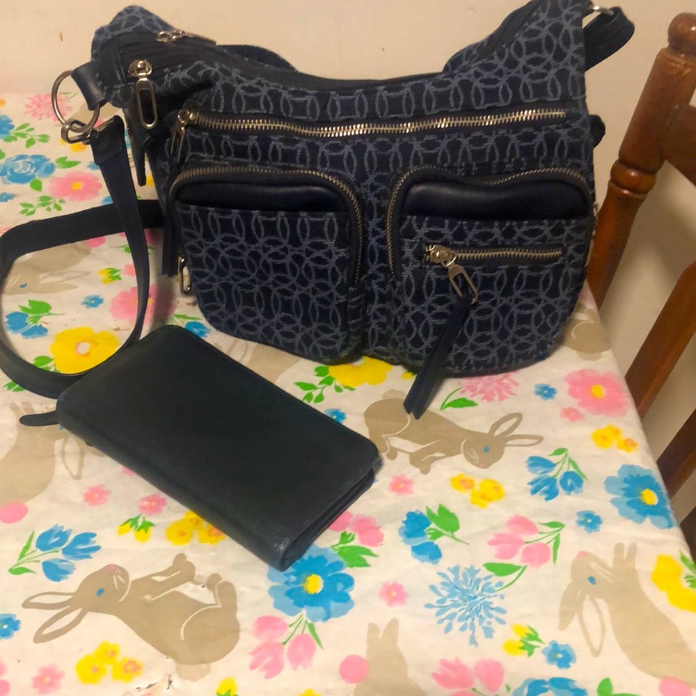 Navy purse with light blue design purse and navy billfold. Many compartments.